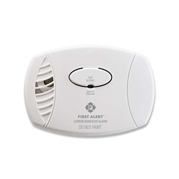 FIRST ALERT CO605 Plug-in Carbon Monoxide Detector with Battery Backup, White